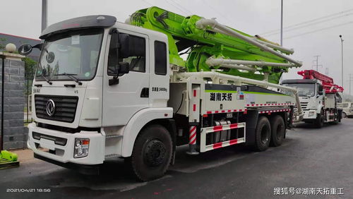 螺旋推進式混凝土攪拌一體泵車 農(nóng)村市場的優(yōu)勢引擎